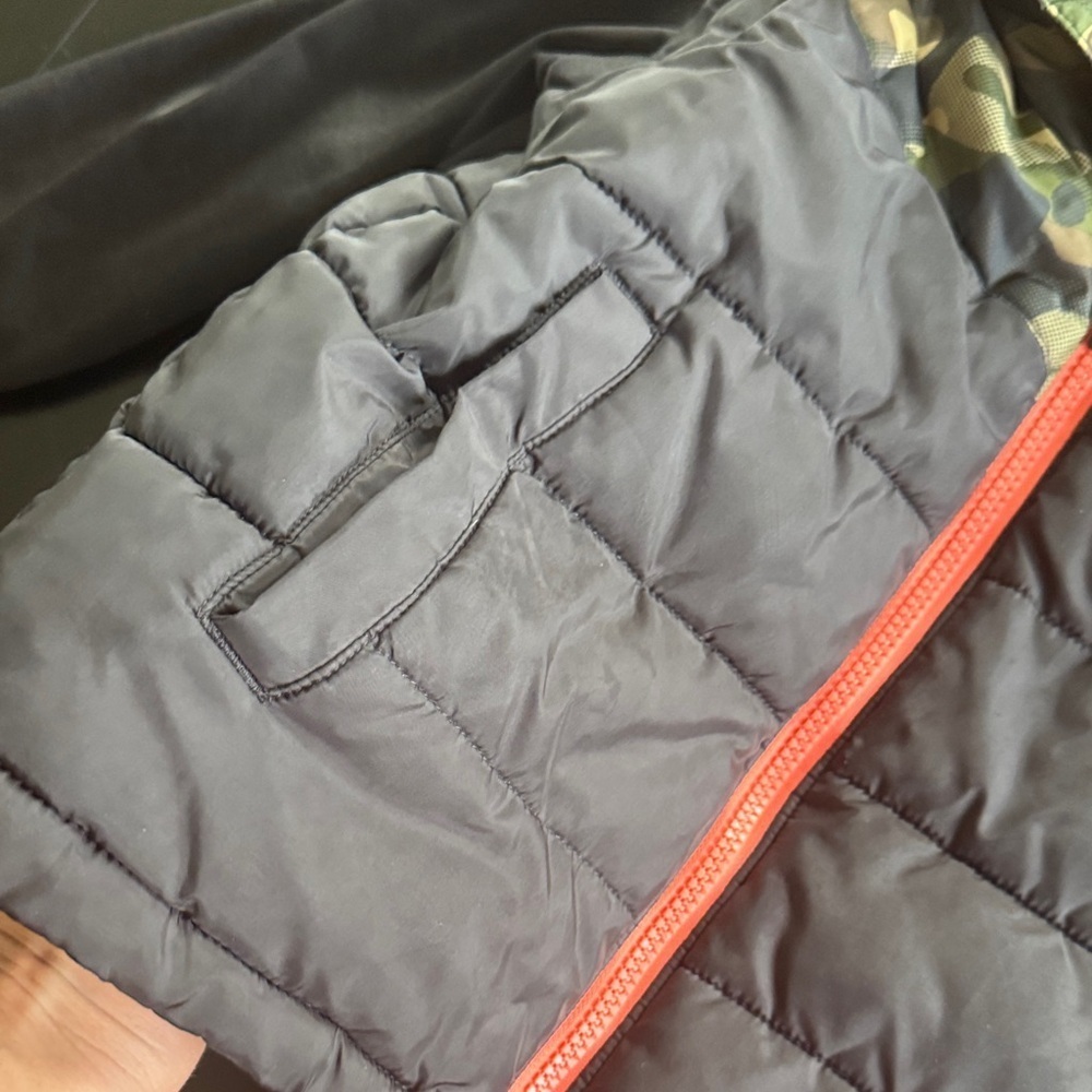 Nike Kids Camo Puffer Jacket - Black and Green - Picture 5 of 7